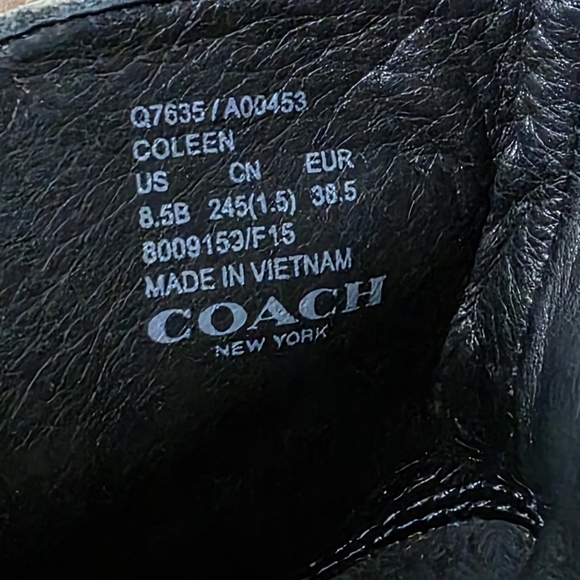 Coach Colleen Designer Gray Suede Ankle Bootie with Side Zip Closure. 8.5 - Picture 11 of 12